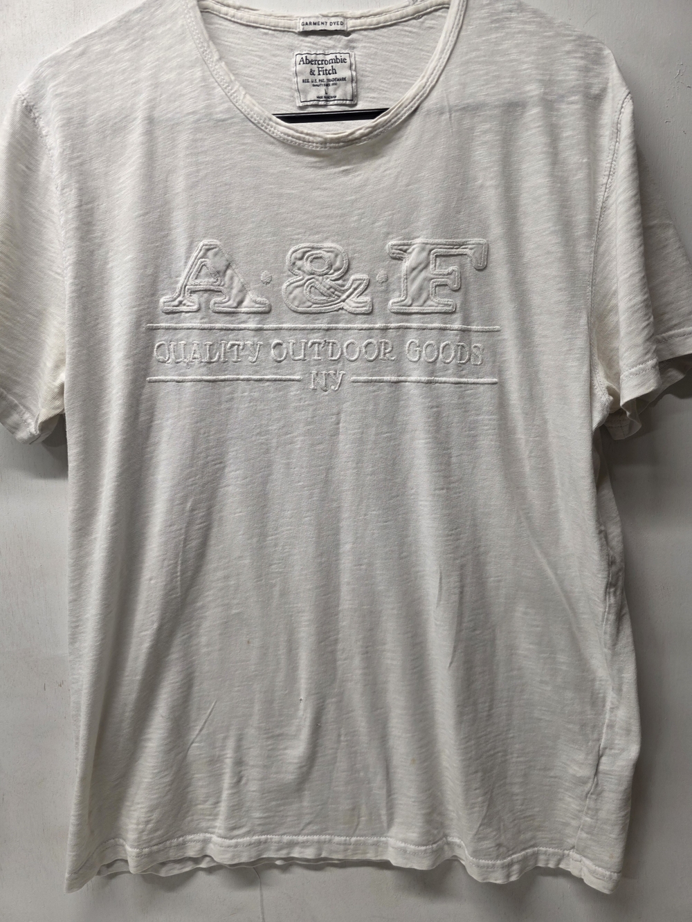 Abercrombie & Fitch A&F Embroidered Quality Outdoor Goods T Shirt L Y2K White